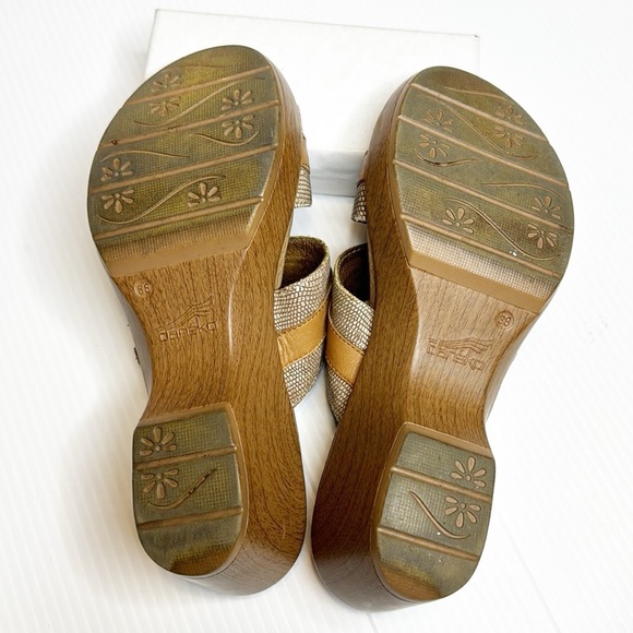 Dansko Jessie Sand Lizard Wedge Slide (38) - Picture 9 of 13